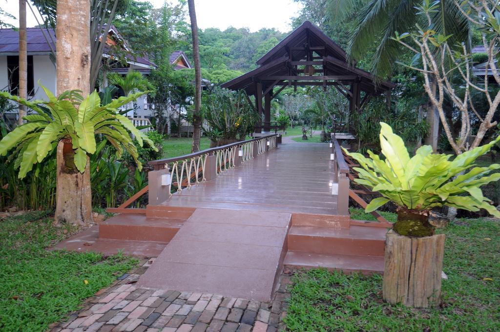 Clean Beach Resort Ko Lanta Exterior foto